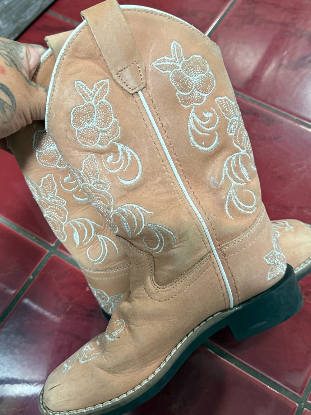 Shyanne Pink Embroidered Western Boots
